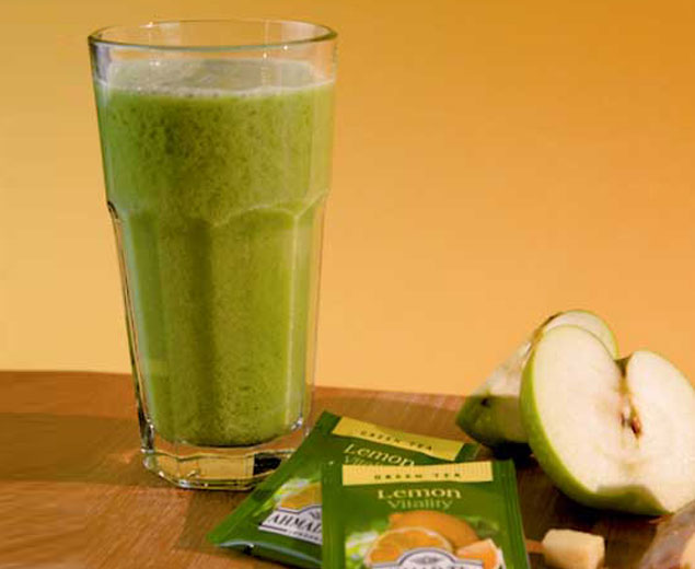 Apple, Ginger & Green Tea Smoothie